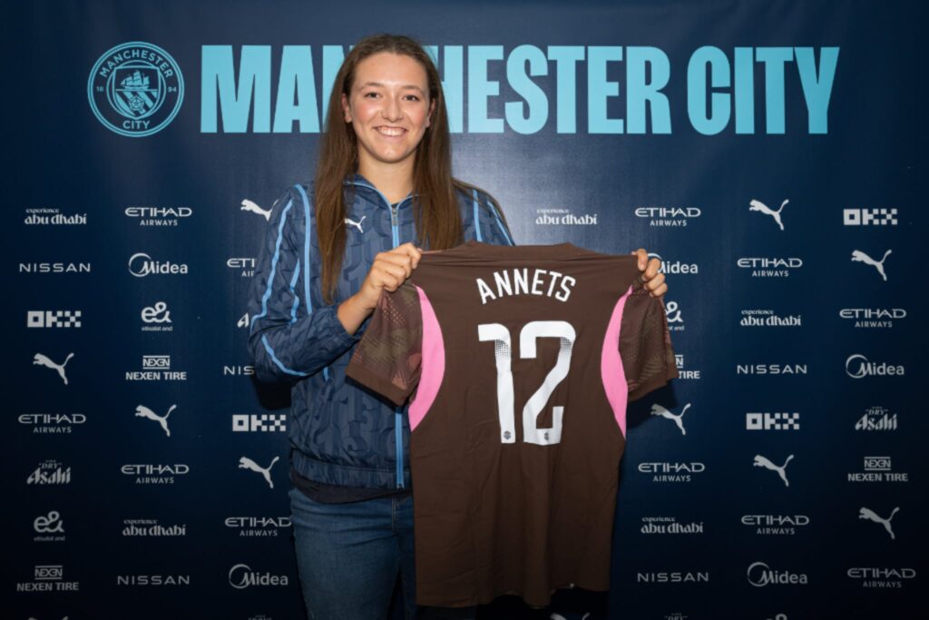 Eve Annets - Man City Women