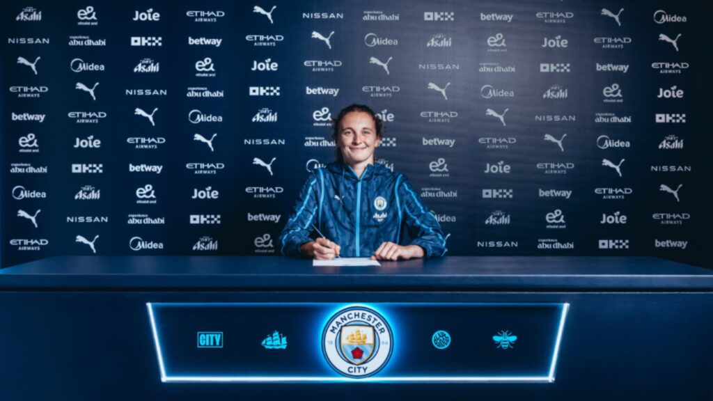 Katie Startup contract signing at Man City Women